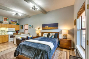 Angel Fire Studio with Fireplace, Walk to Resort!